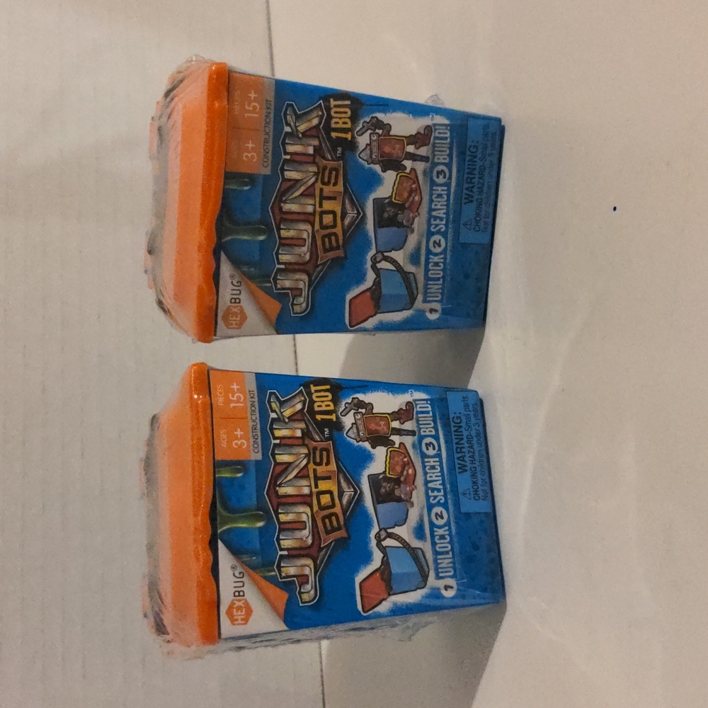 Hexbug junk bots surprise box
